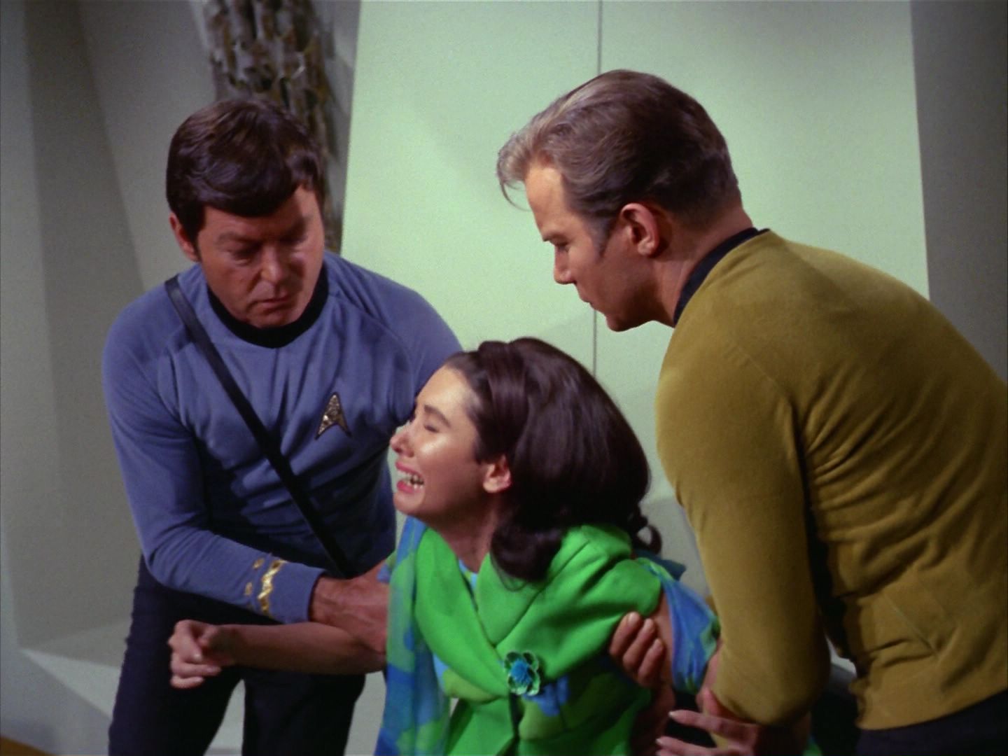 ariane179254_StarTrek_2x09_Metamorphosis_1119.jpg
