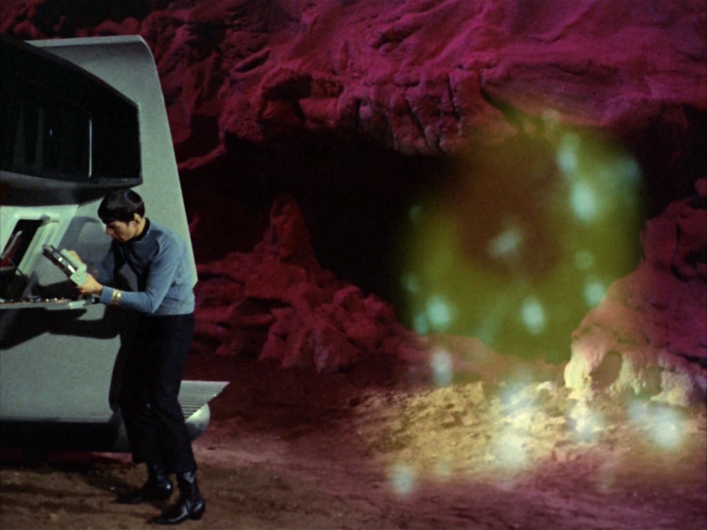 ariane179254_StarTrek_2x09_Metamorphosis_1250.jpg