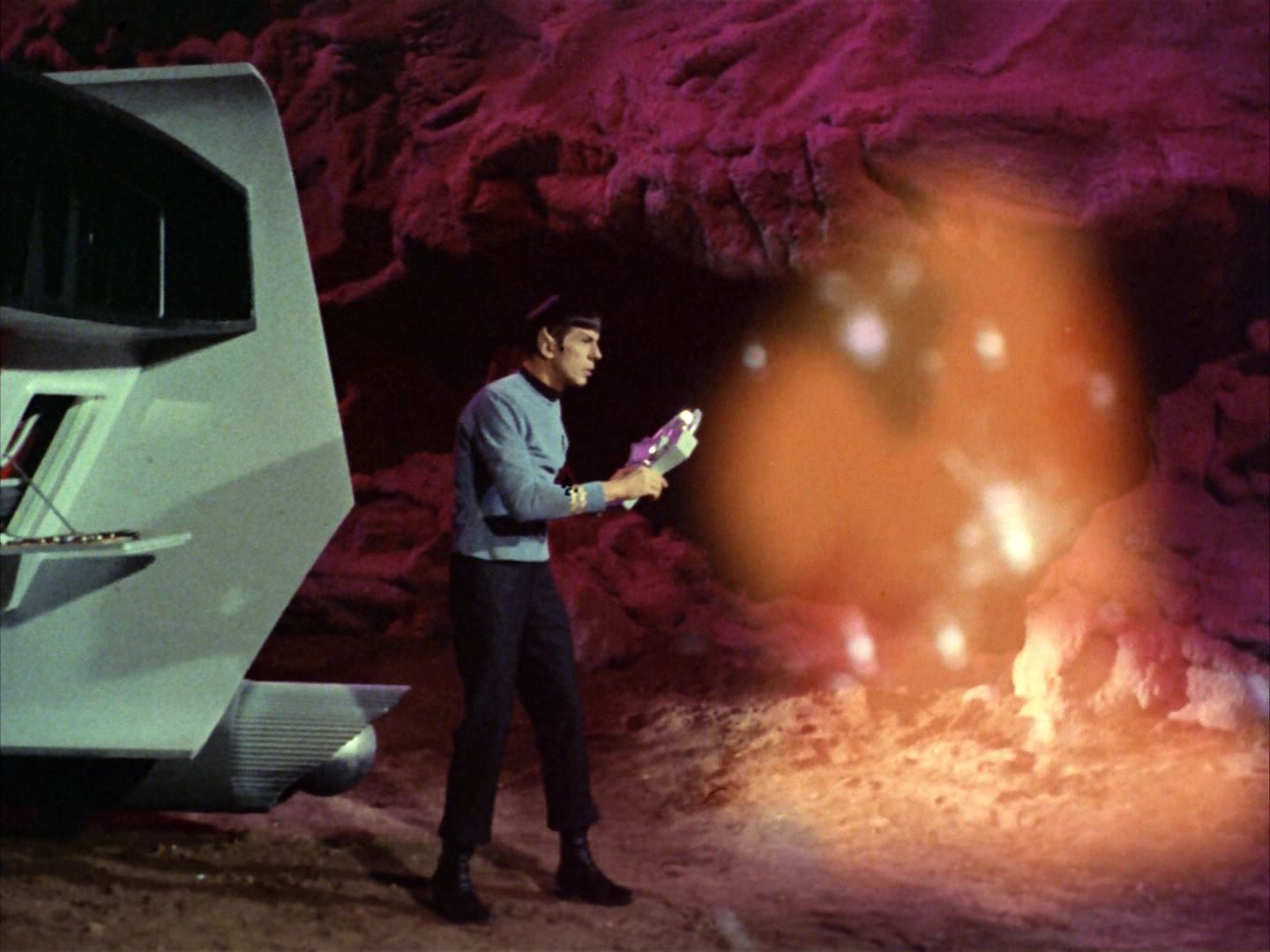 ariane179254_StarTrek_2x09_Metamorphosis_1265.jpg