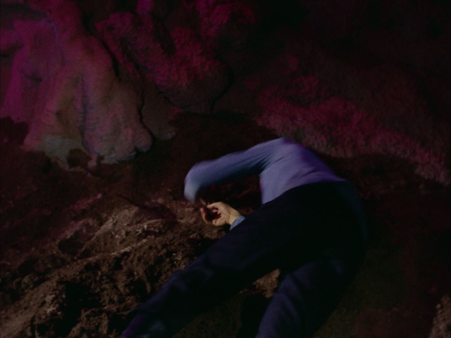 ariane179254_StarTrek_2x09_Metamorphosis_1274.jpg