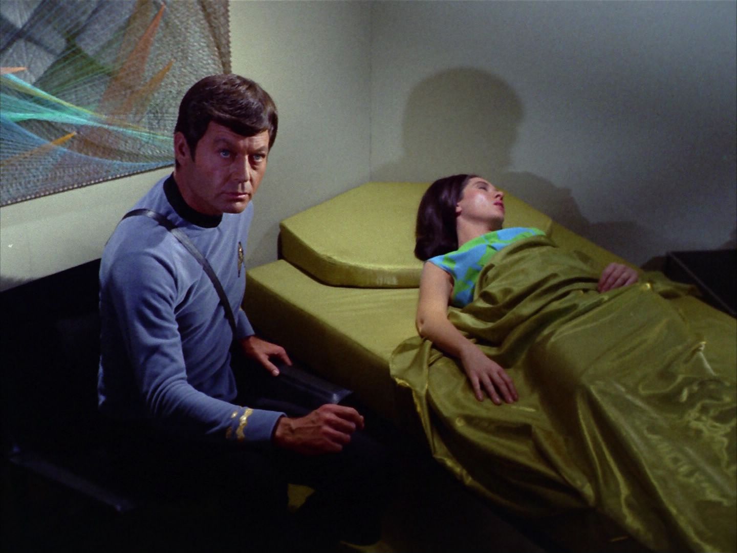 ariane179254_StarTrek_2x09_Metamorphosis_1284.jpg