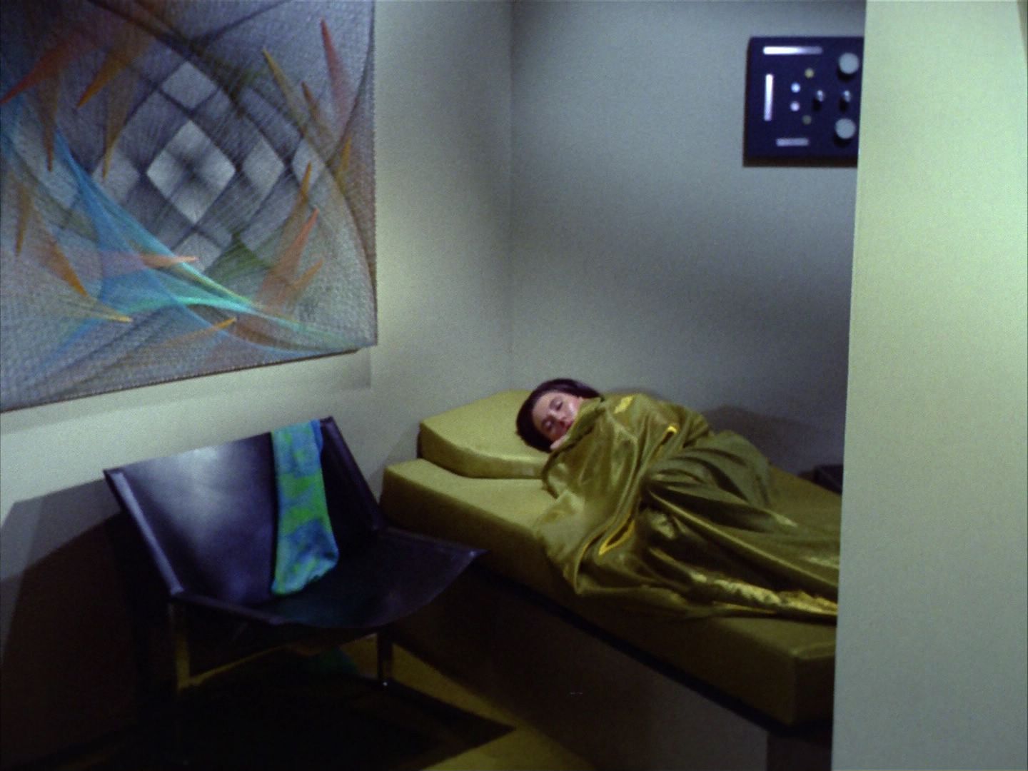 ariane179254_StarTrek_2x09_Metamorphosis_1314.jpg
