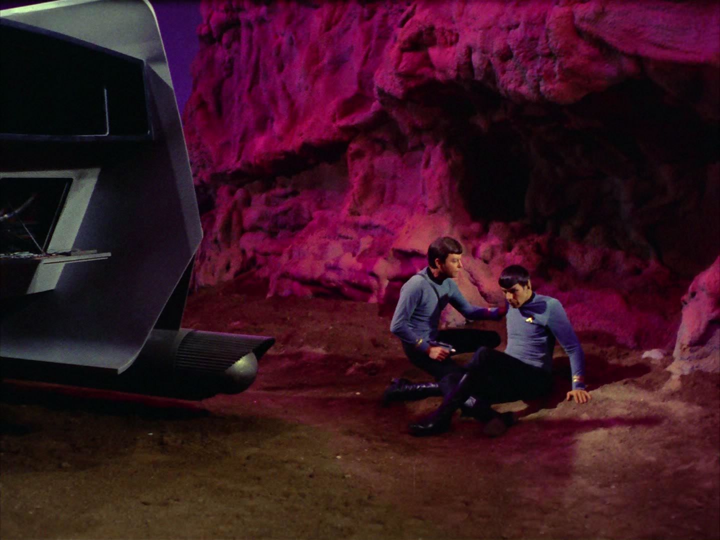 ariane179254_StarTrek_2x09_Metamorphosis_1479.jpg