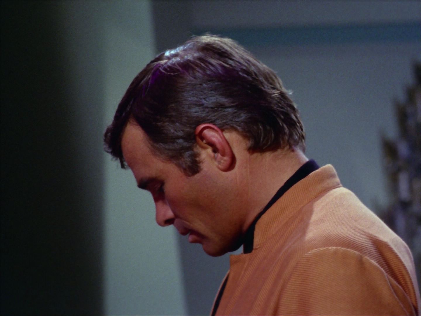 ariane179254_StarTrek_2x09_Metamorphosis_1556.jpg