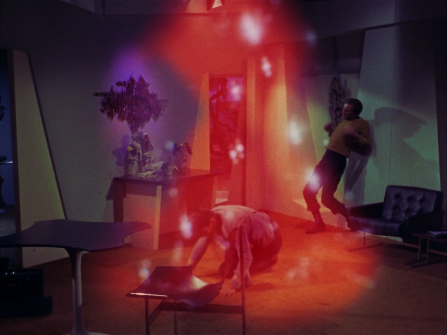 ariane179254_StarTrek_2x09_Metamorphosis_1694.jpg