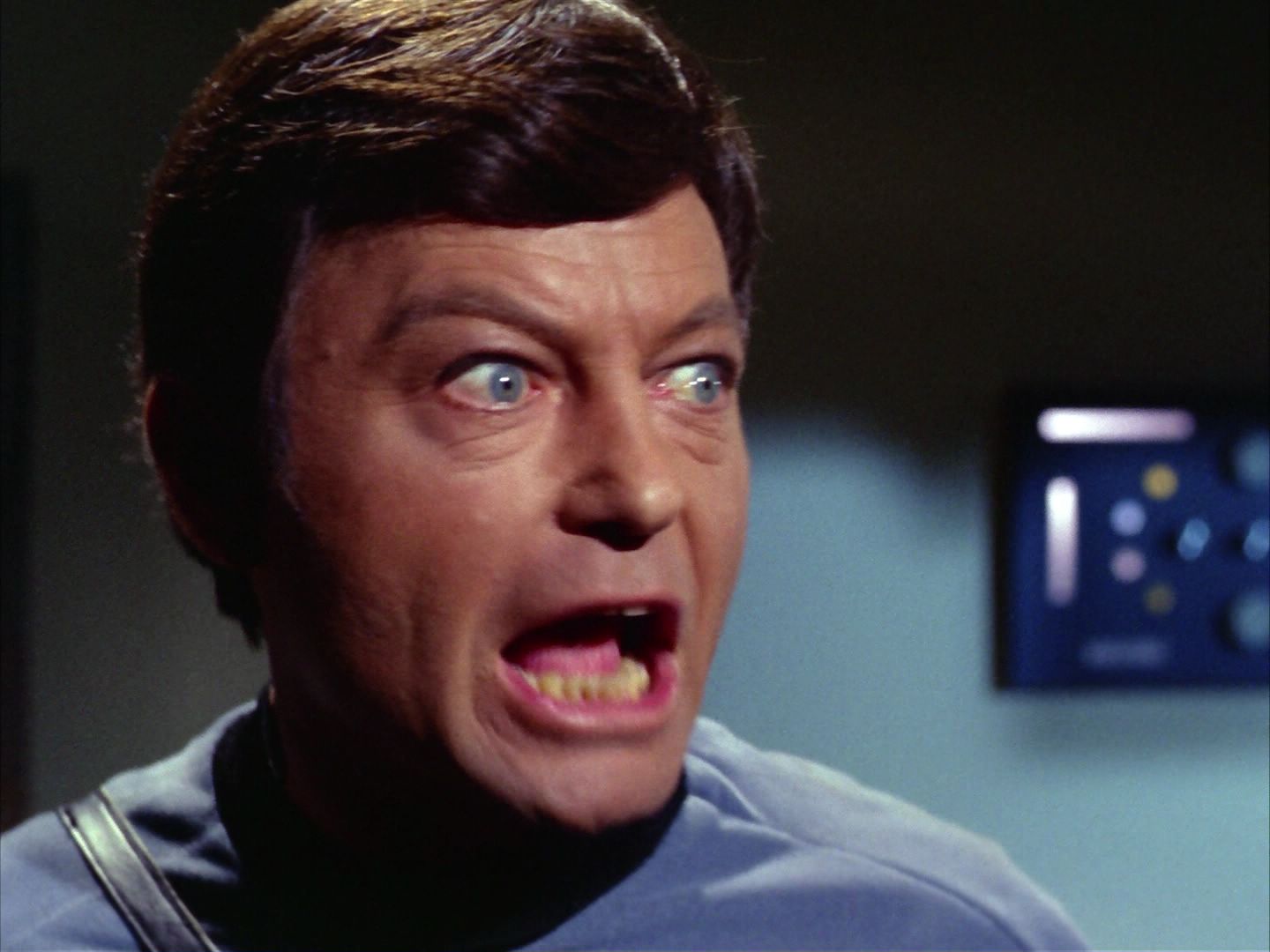 ariane179254_StarTrek_2x09_Metamorphosis_1707.jpg