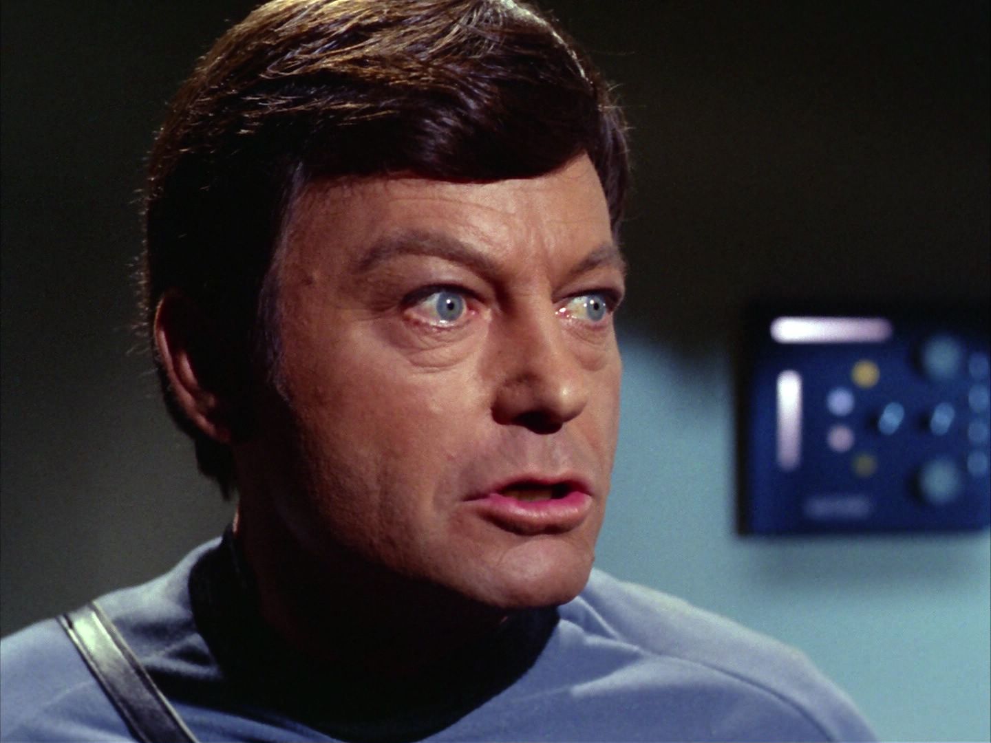 ariane179254_StarTrek_2x09_Metamorphosis_1709.jpg