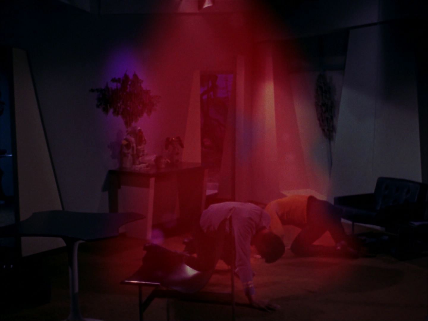 ariane179254_StarTrek_2x09_Metamorphosis_1715.jpg