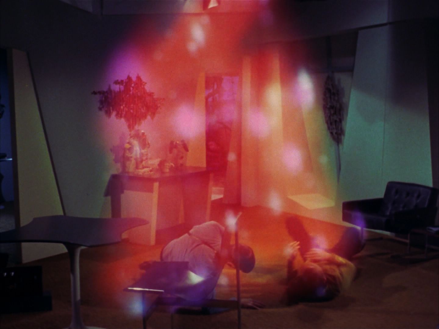 ariane179254_StarTrek_2x09_Metamorphosis_1742.jpg