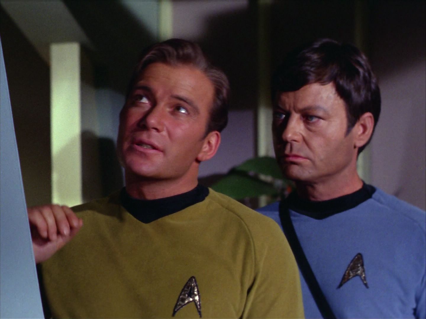 ariane179254_StarTrek_2x09_Metamorphosis_1783.jpg