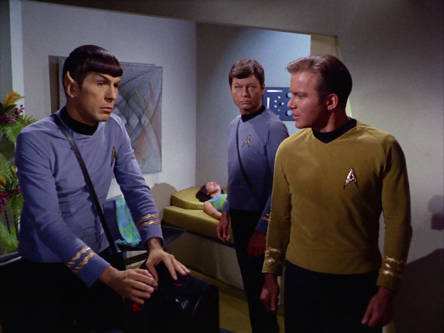 ariane179254_StarTrek_2x09_Metamorphosis_1836.jpg