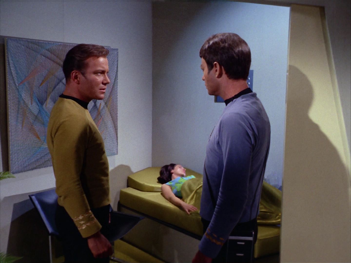 ariane179254_StarTrek_2x09_Metamorphosis_1850.jpg