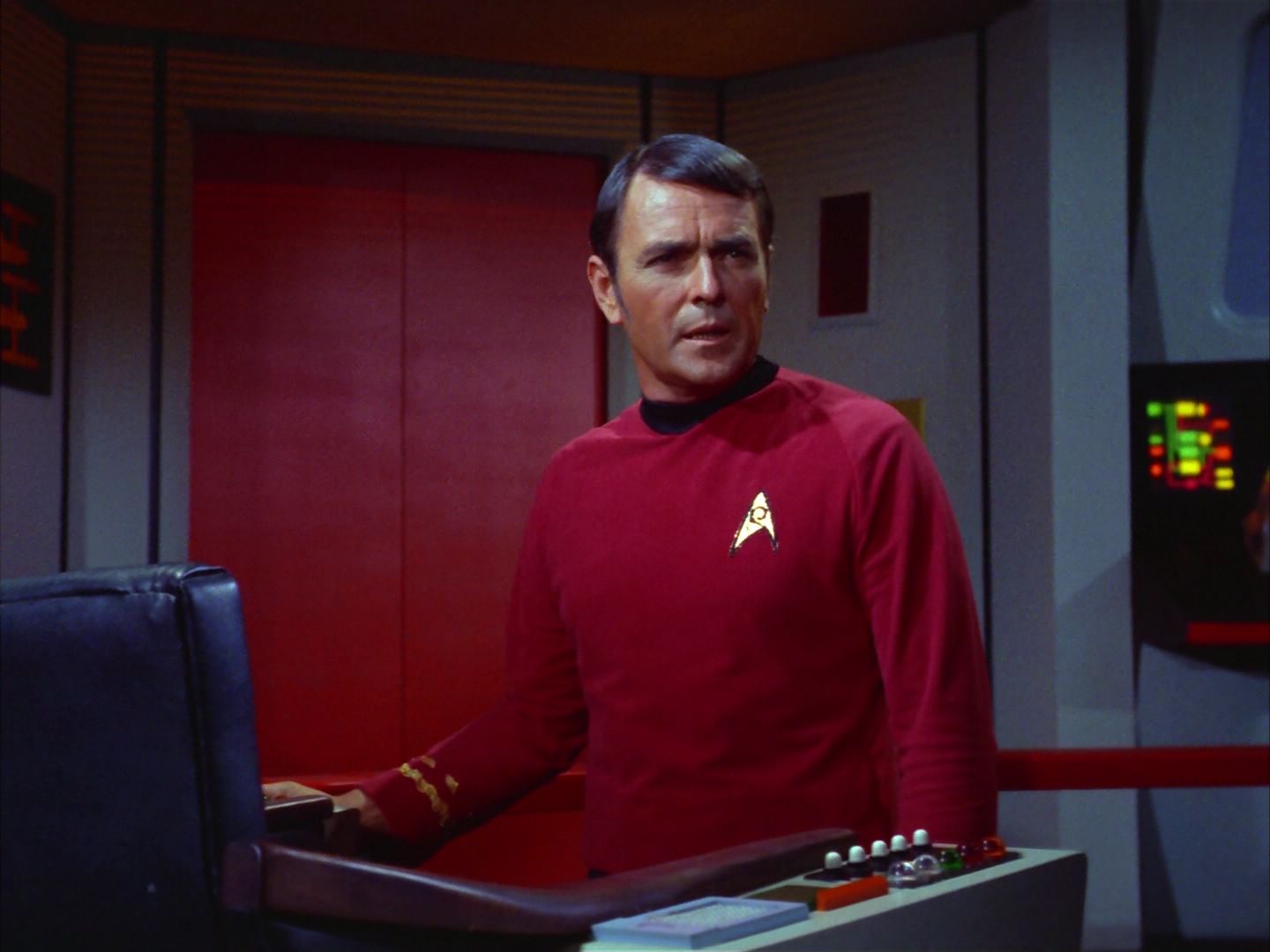 ariane179254_StarTrek_2x09_Metamorphosis_1874.jpg