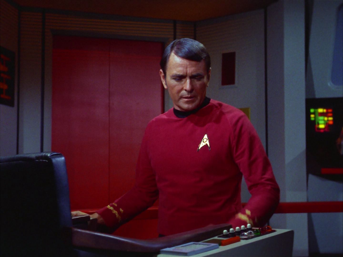 ariane179254_StarTrek_2x09_Metamorphosis_1879.jpg