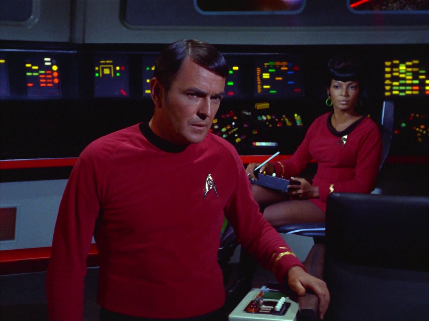 ariane179254_StarTrek_2x09_Metamorphosis_1904.jpg