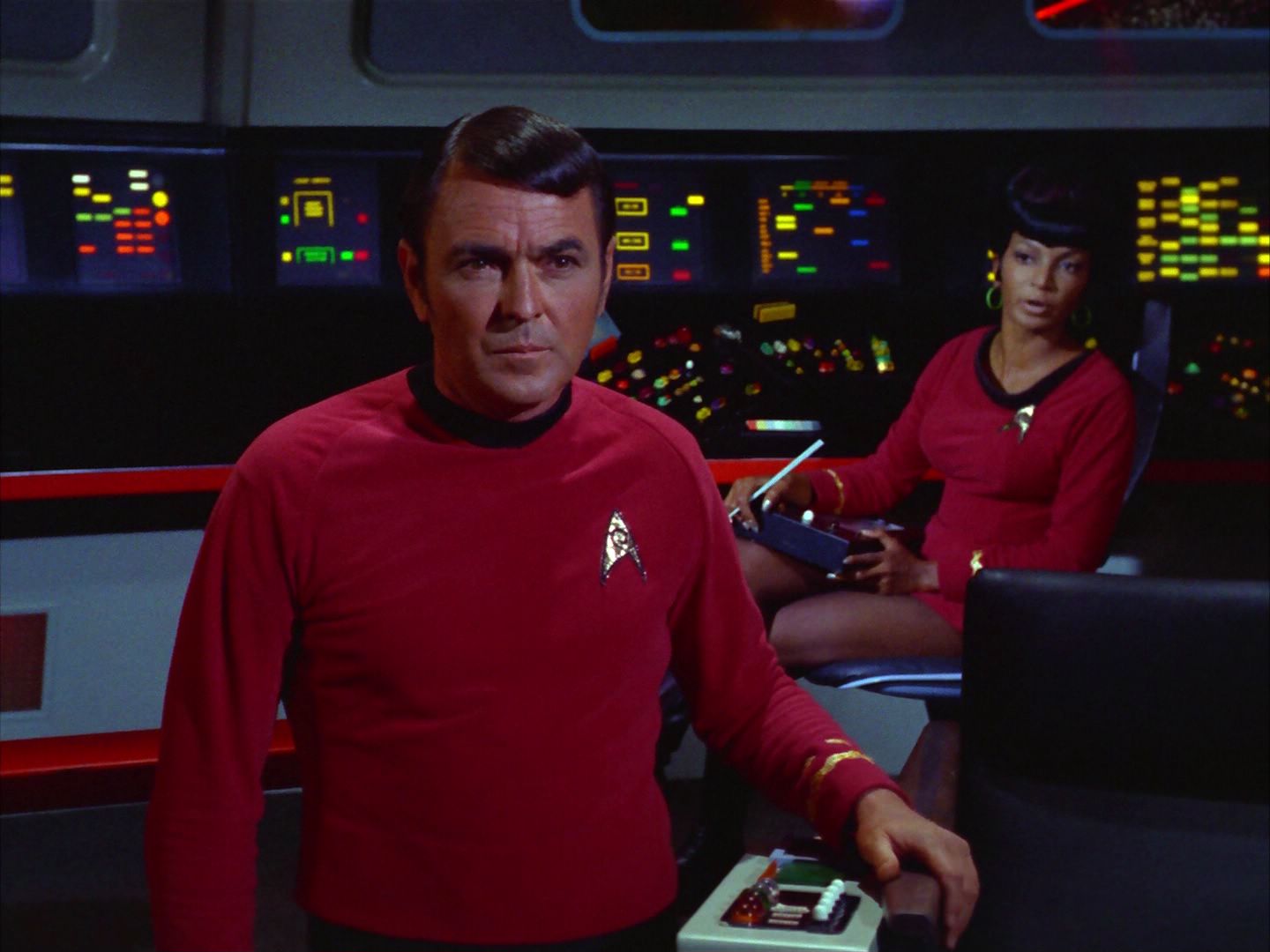 ariane179254_StarTrek_2x09_Metamorphosis_1910.jpg