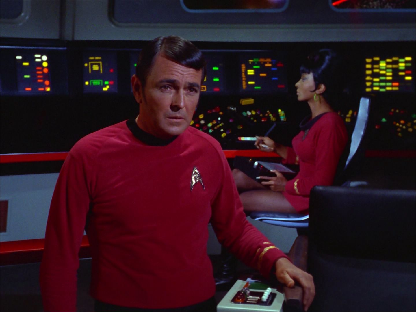 ariane179254_StarTrek_2x09_Metamorphosis_1931.jpg