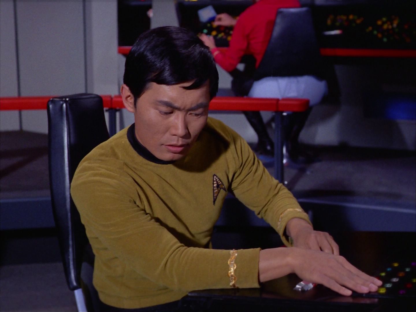 ariane179254_StarTrek_2x09_Metamorphosis_1945.jpg