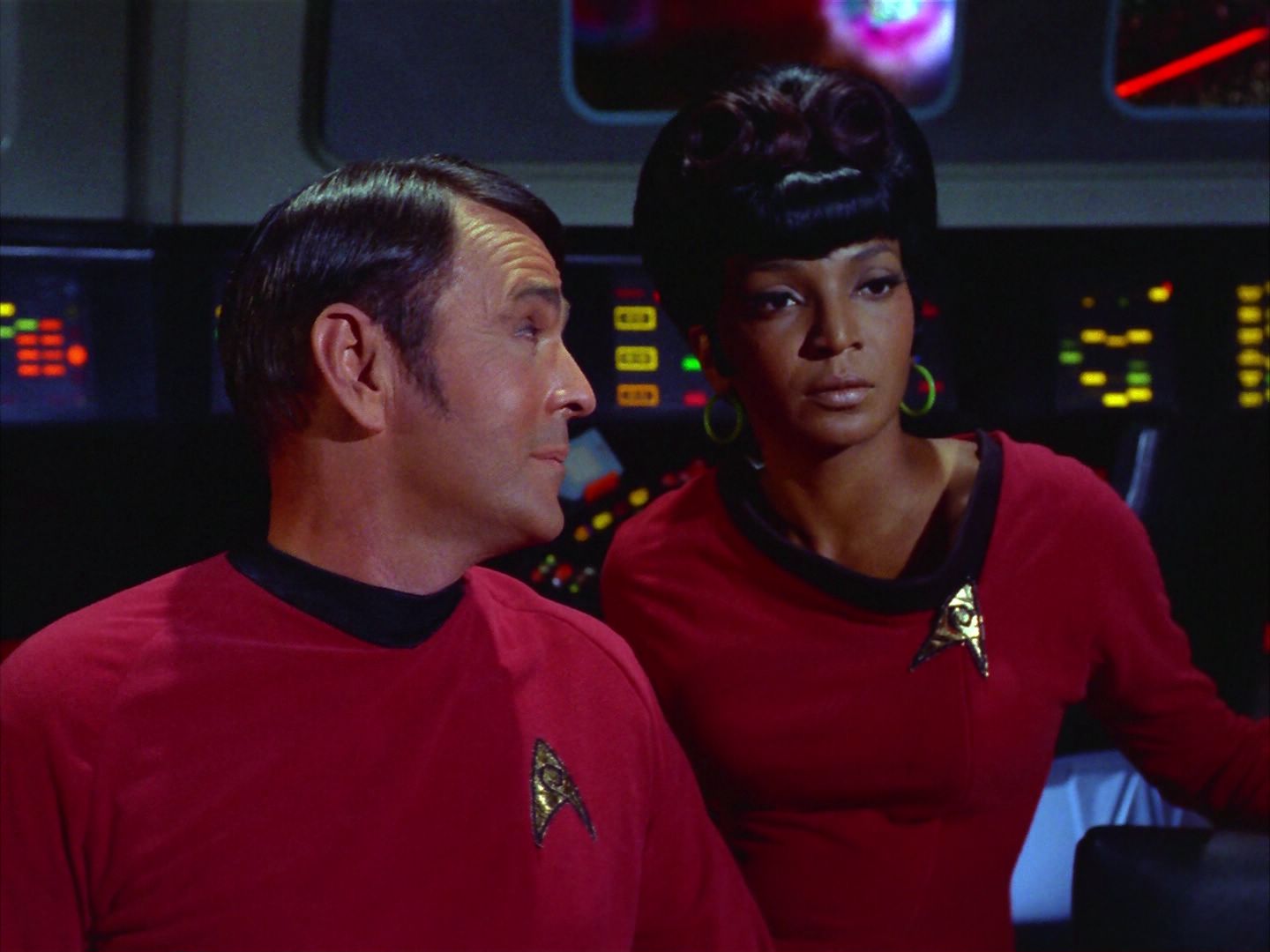 ariane179254_StarTrek_2x09_Metamorphosis_1996.jpg