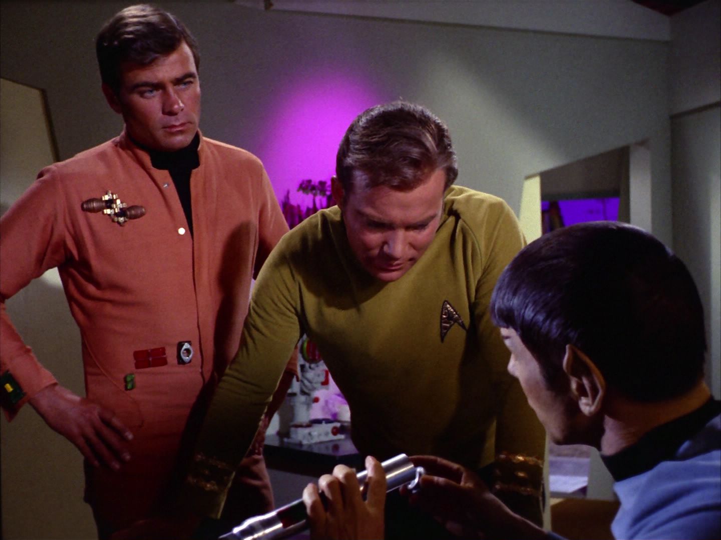 ariane179254_StarTrek_2x09_Metamorphosis_2034.jpg
