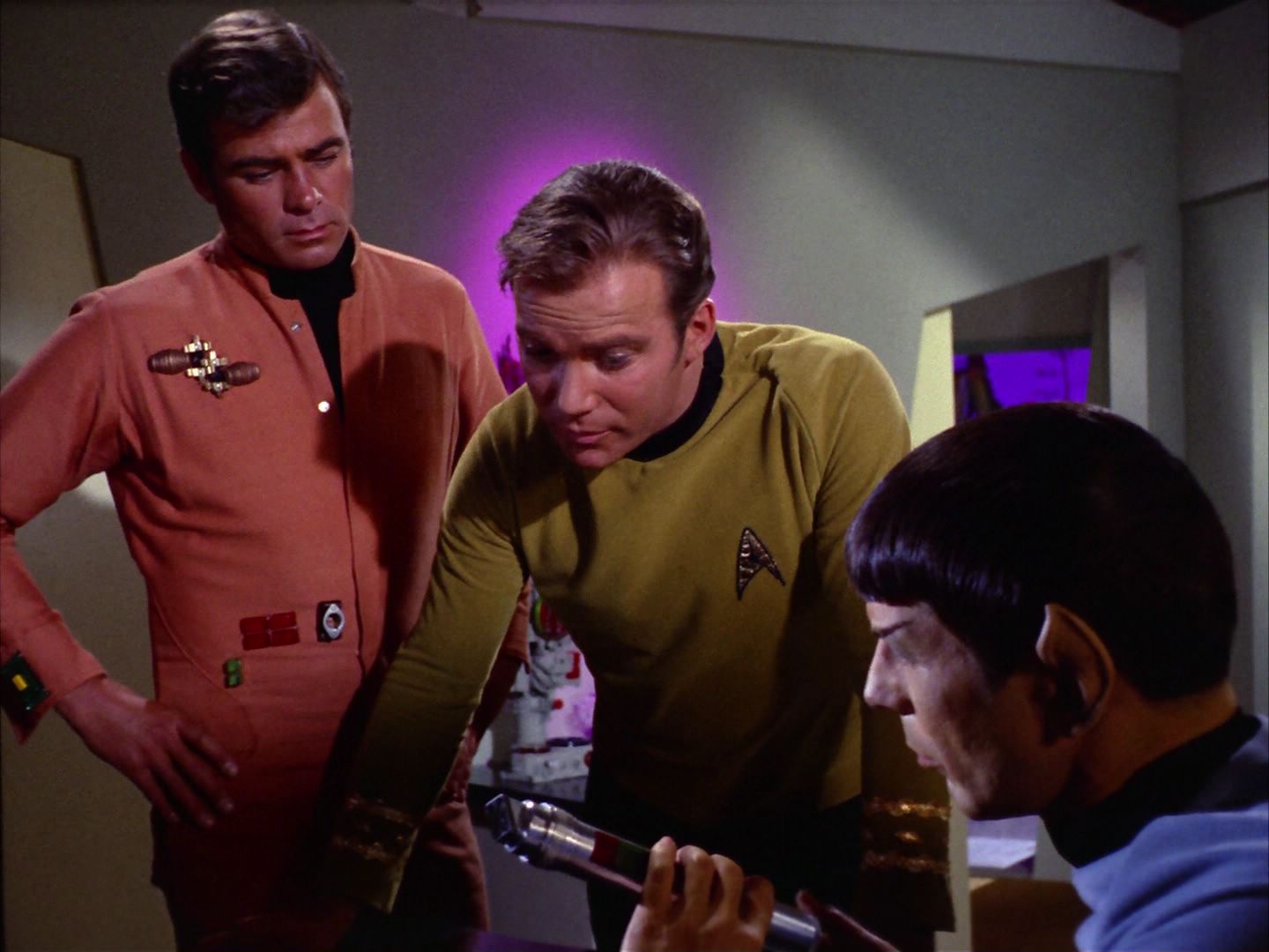 ariane179254_StarTrek_2x09_Metamorphosis_2042.jpg