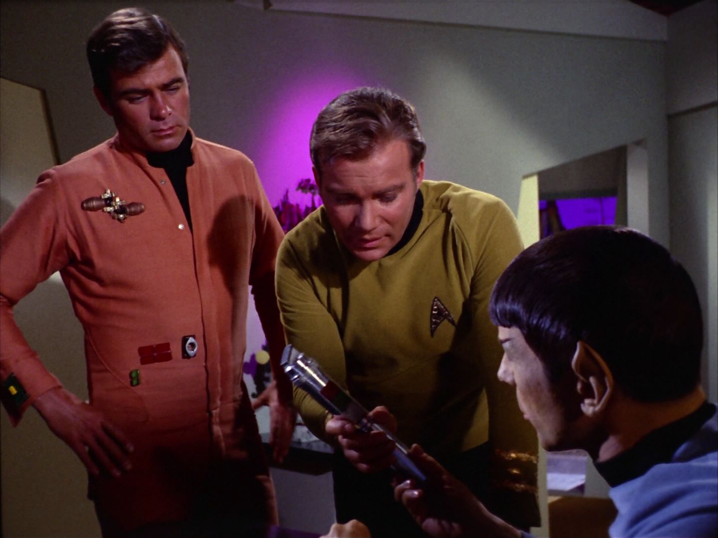 ariane179254_StarTrek_2x09_Metamorphosis_2046.jpg