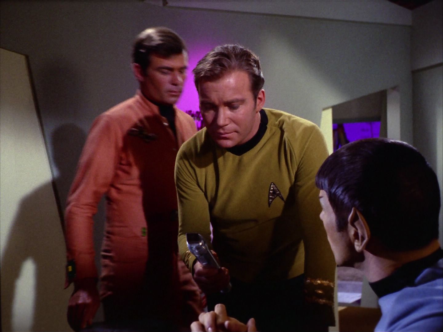ariane179254_StarTrek_2x09_Metamorphosis_2053.jpg