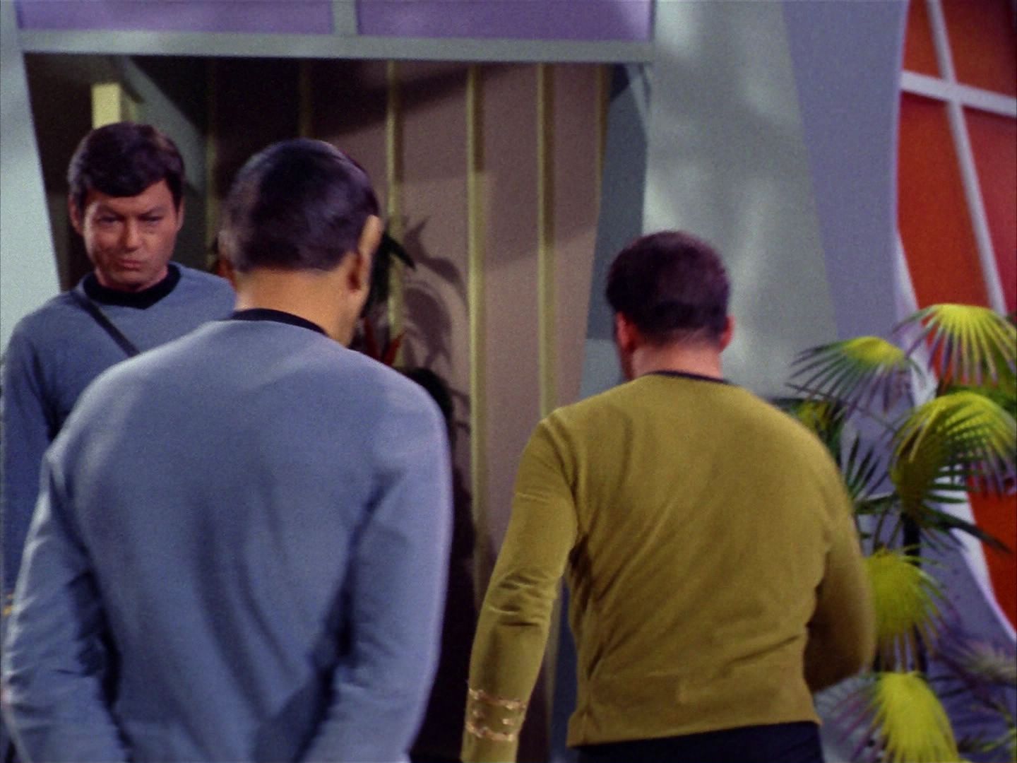 ariane179254_StarTrek_2x09_Metamorphosis_2306.jpg