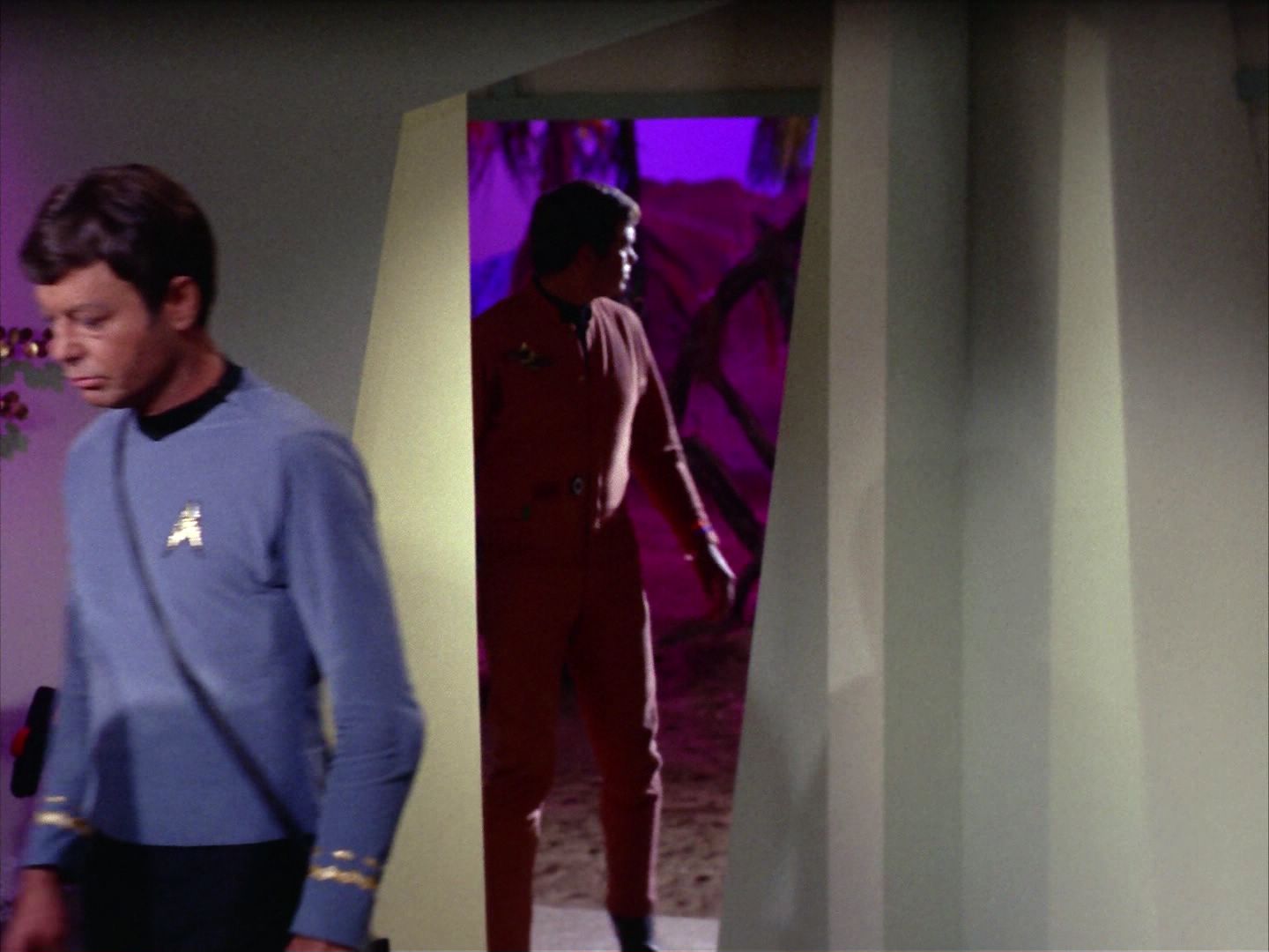 ariane179254_StarTrek_2x09_Metamorphosis_2312.jpg