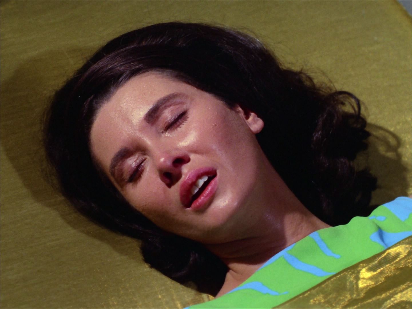 ariane179254_StarTrek_2x09_Metamorphosis_2466.jpg