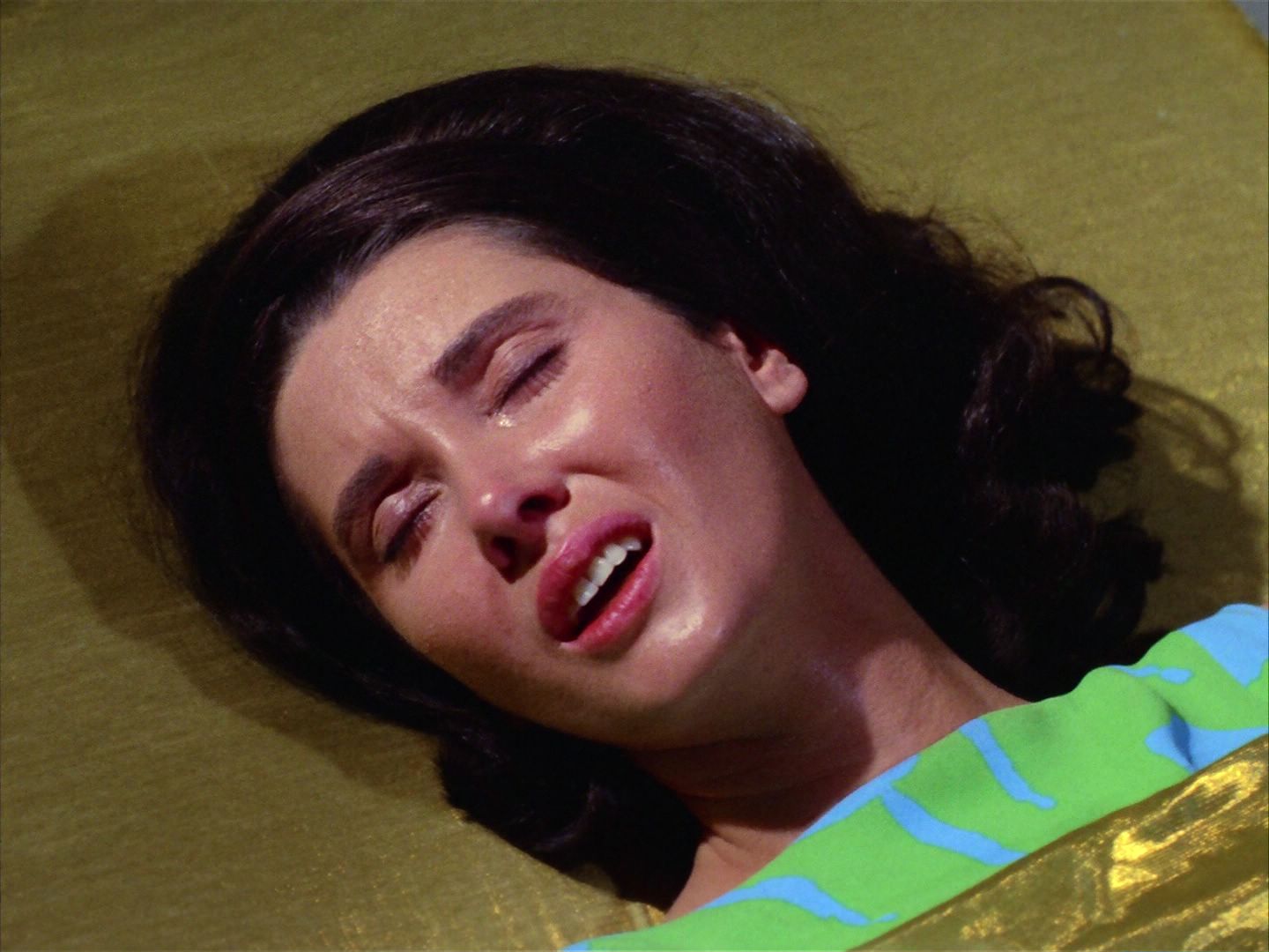 ariane179254_StarTrek_2x09_Metamorphosis_2475.jpg