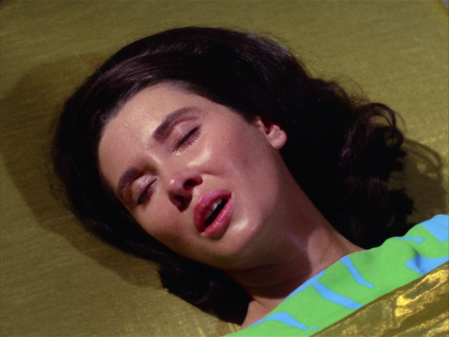 ariane179254_StarTrek_2x09_Metamorphosis_2505.jpg