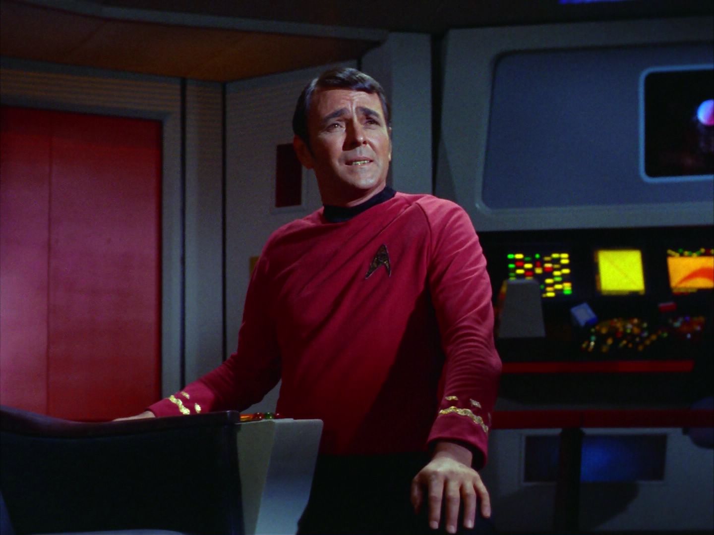ariane179254_StarTrek_2x09_Metamorphosis_2584.jpg