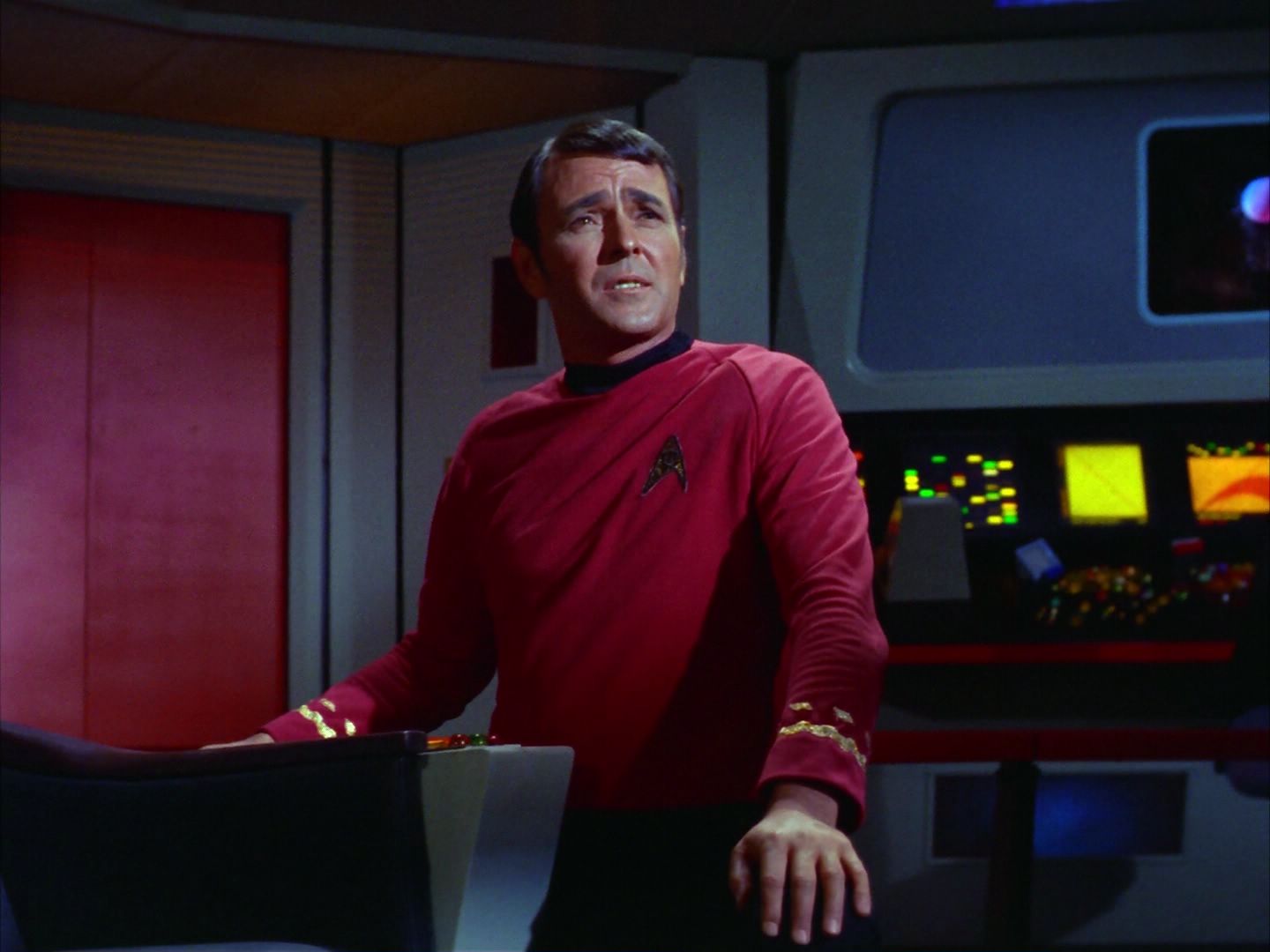 ariane179254_StarTrek_2x09_Metamorphosis_2585.jpg