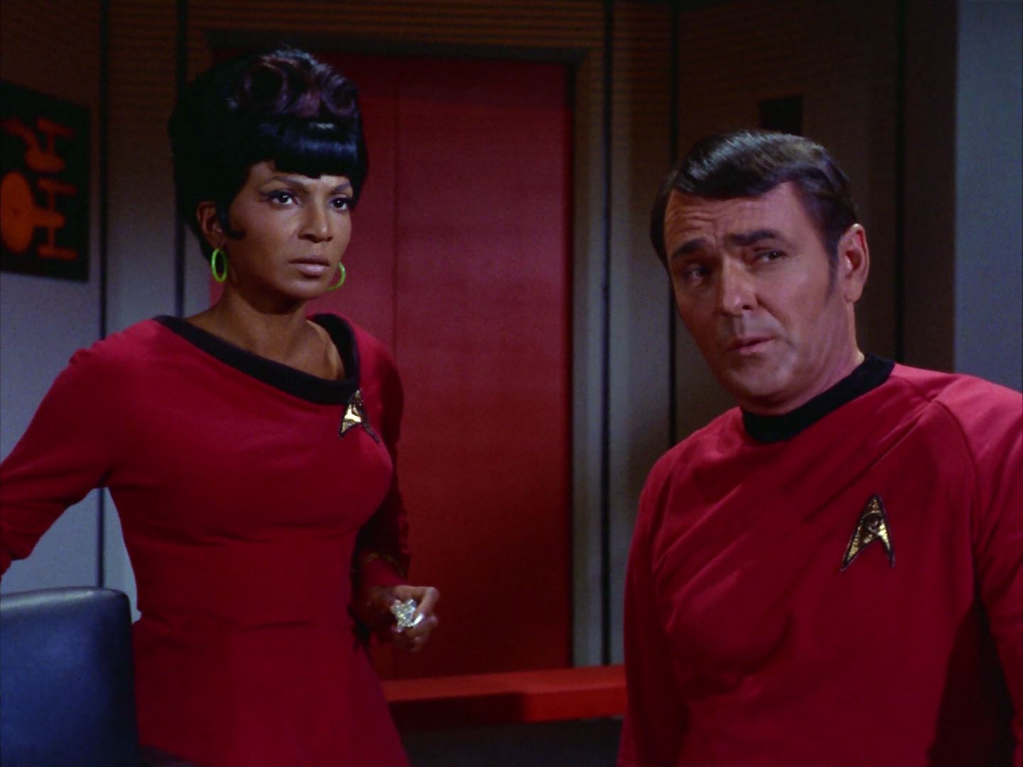 ariane179254_StarTrek_2x09_Metamorphosis_2598.jpg