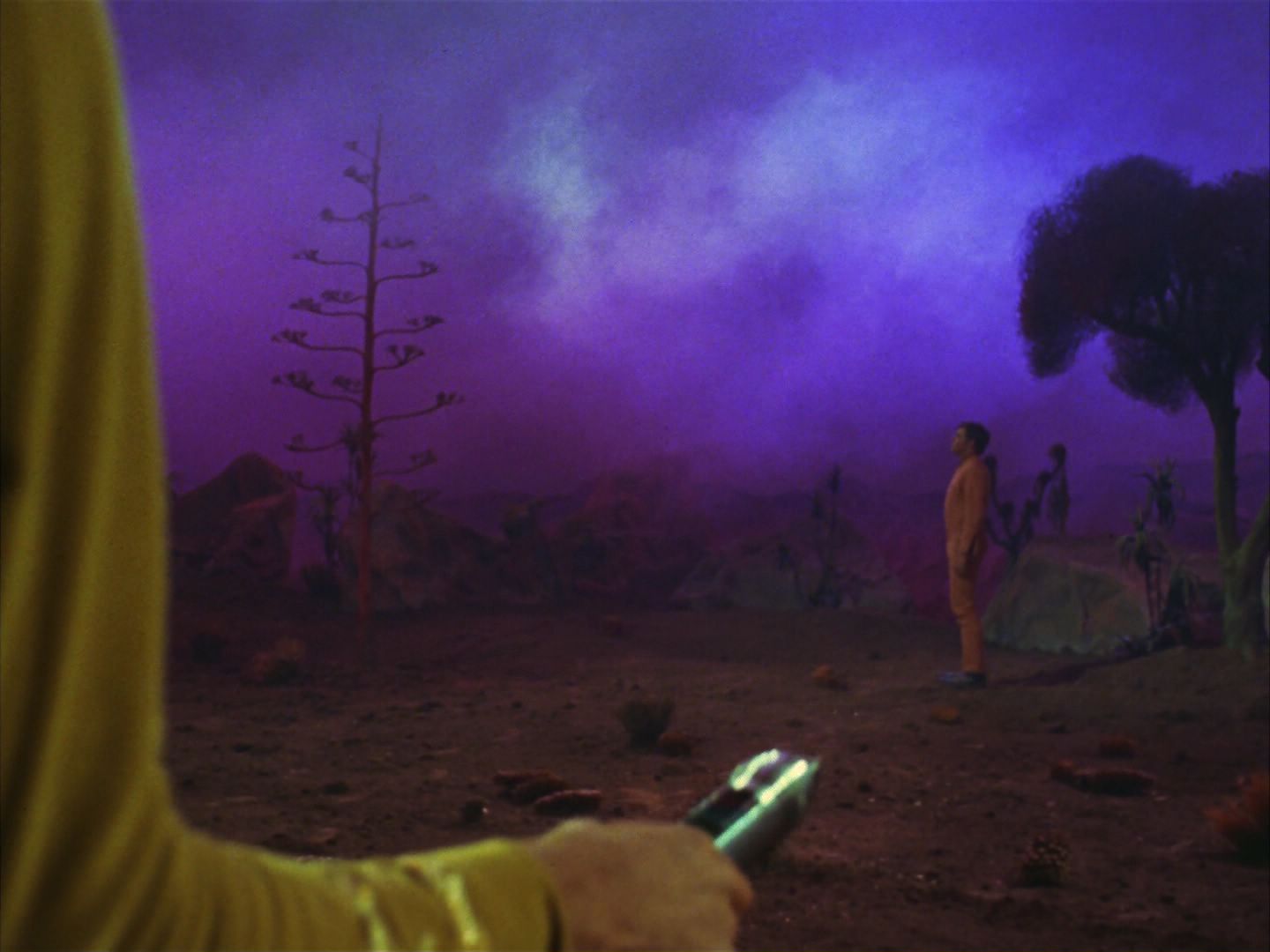 ariane179254_StarTrek_2x09_Metamorphosis_2783.jpg