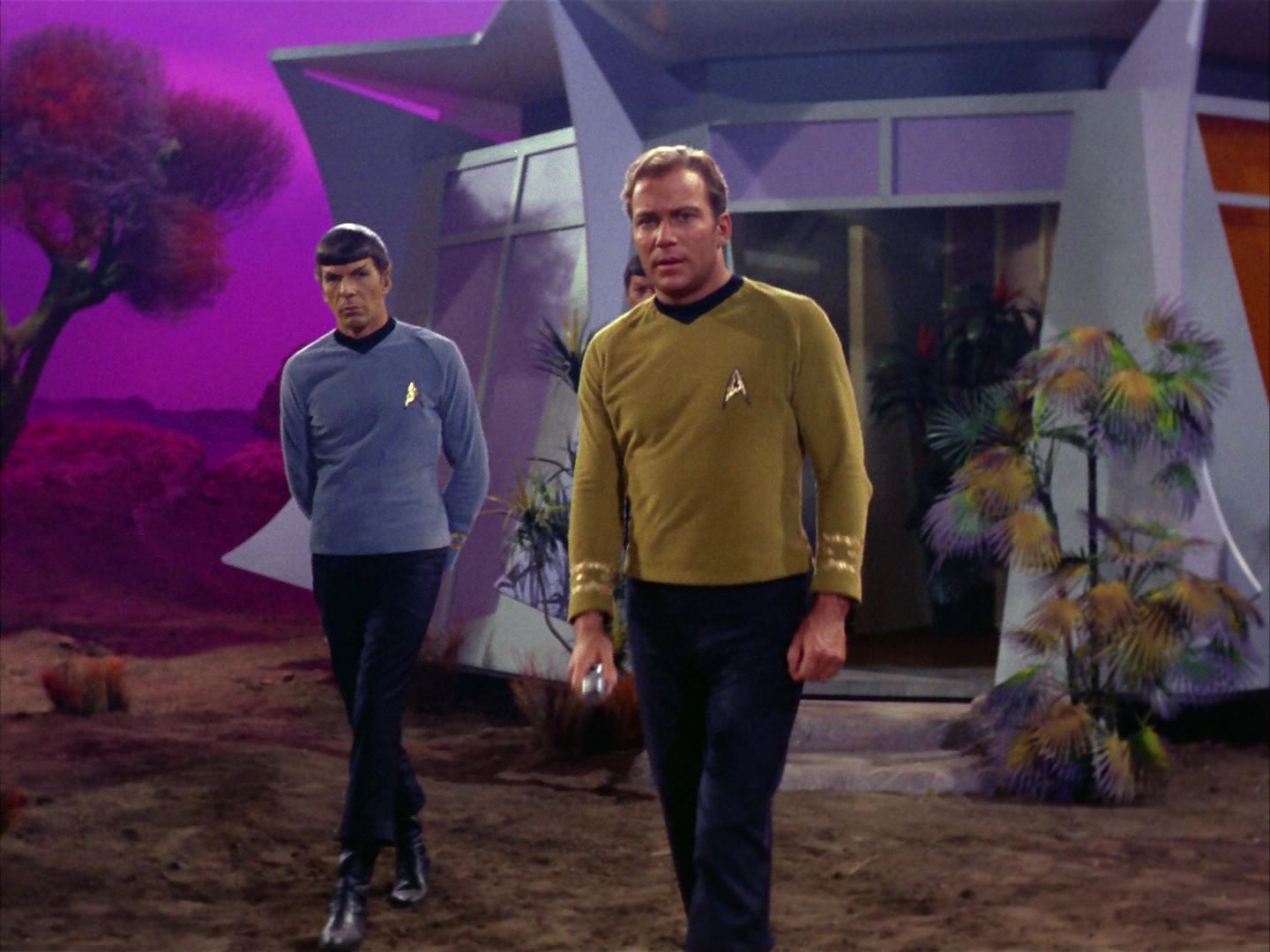ariane179254_StarTrek_2x09_Metamorphosis_2790.jpg