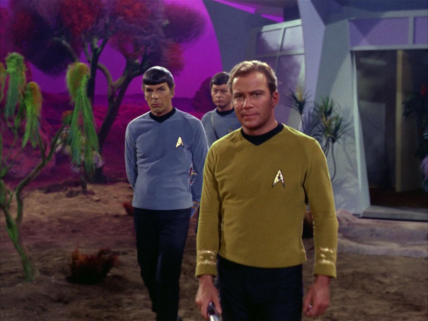 ariane179254_StarTrek_2x09_Metamorphosis_2792.jpg