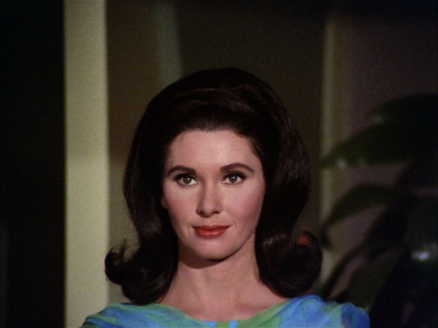 ariane179254_StarTrek_2x09_Metamorphosis_2833.jpg