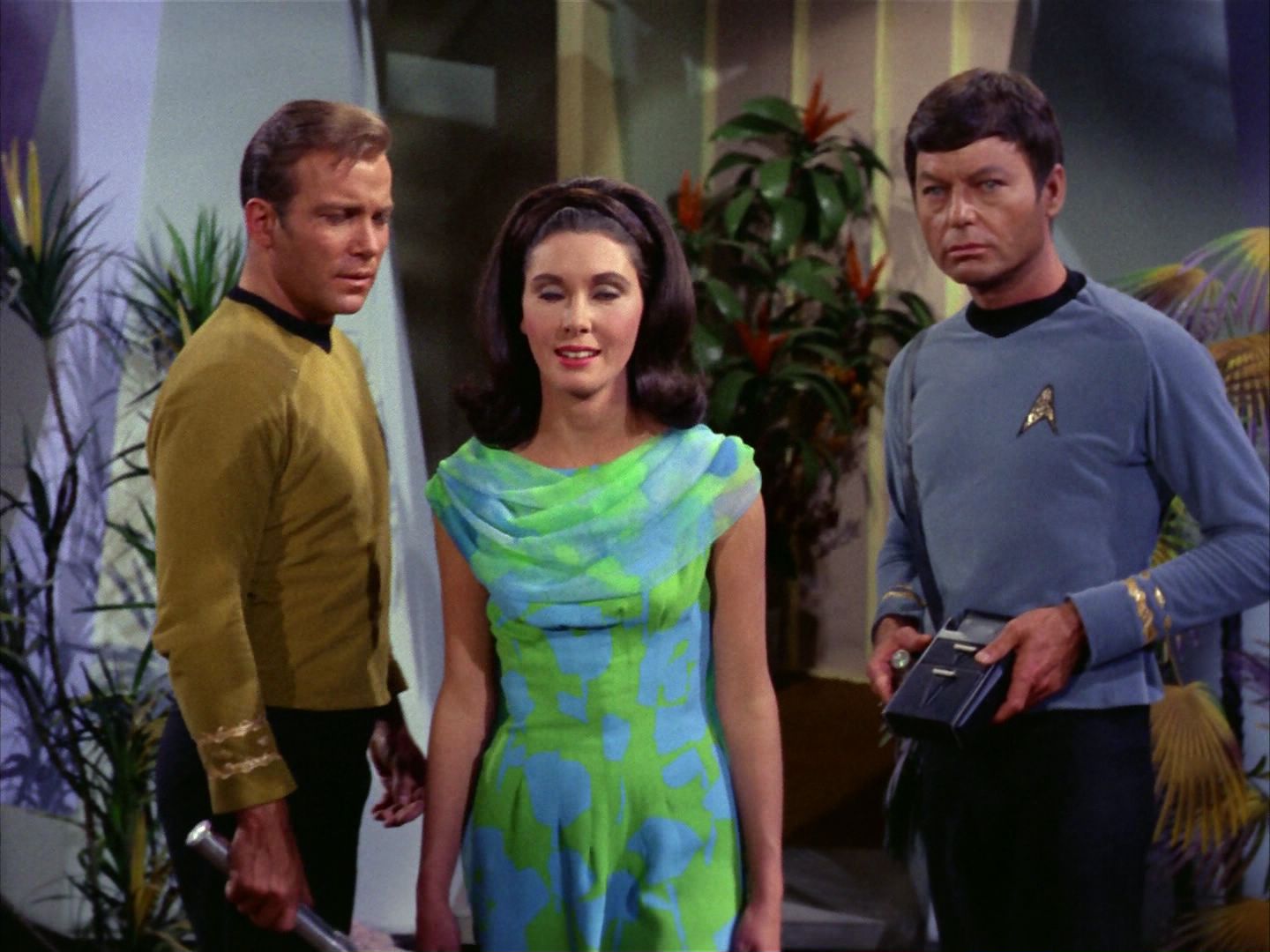 ariane179254_StarTrek_2x09_Metamorphosis_2883.jpg