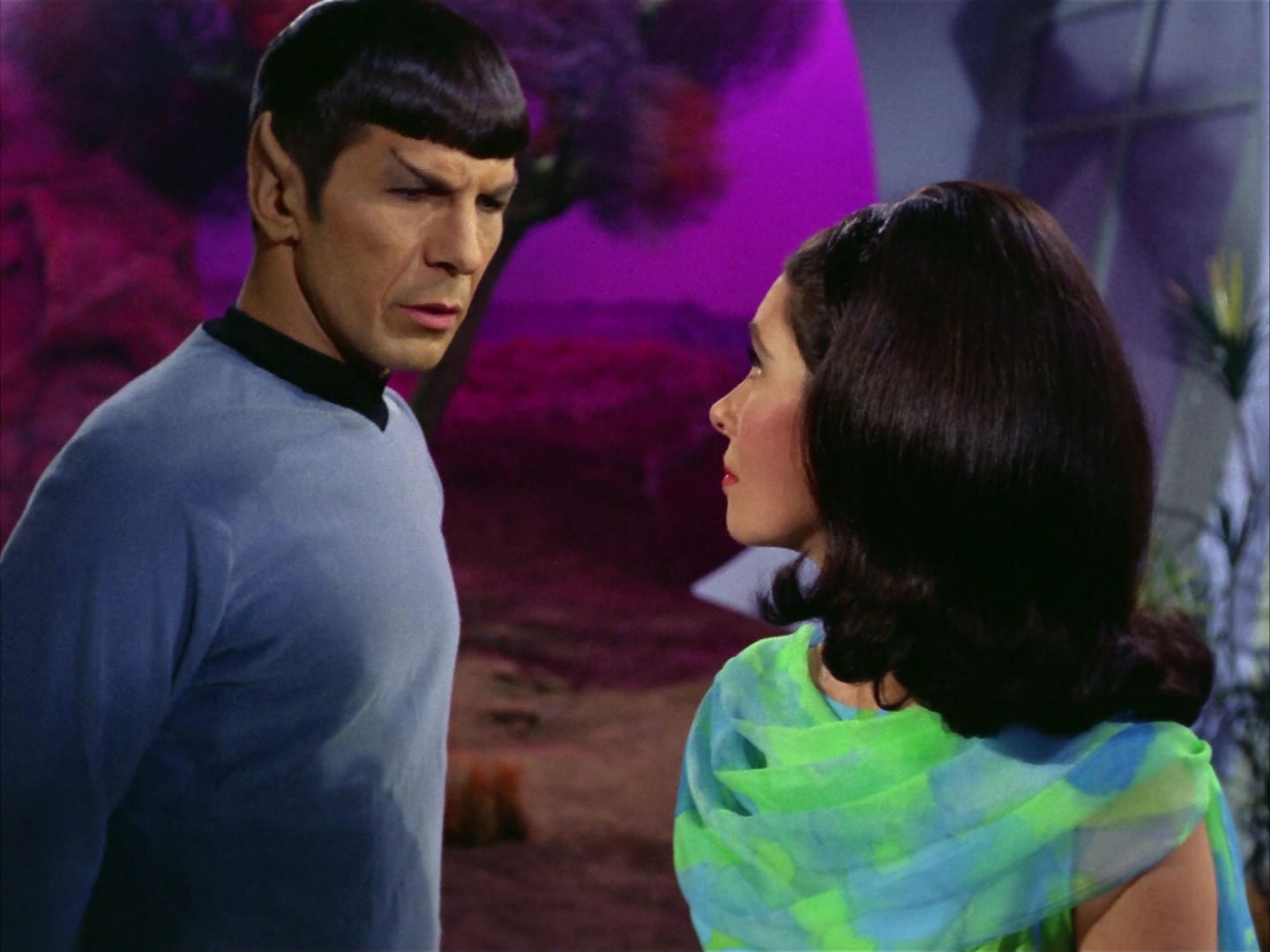 ariane179254_StarTrek_2x09_Metamorphosis_2890.jpg