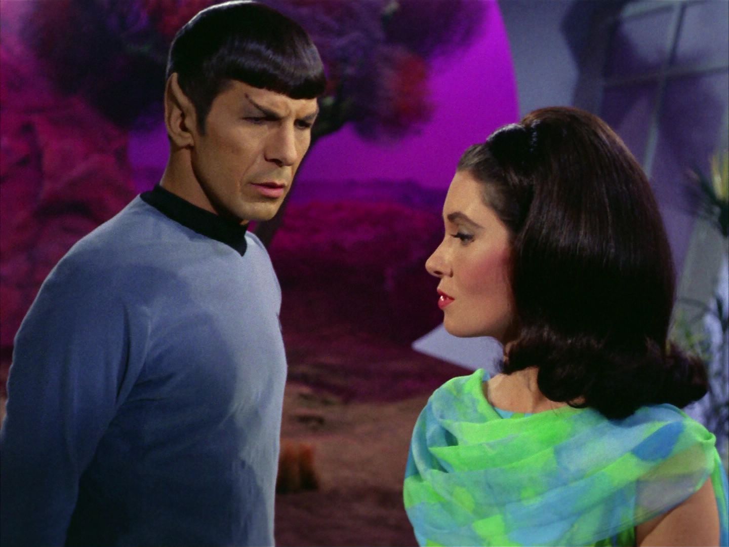 ariane179254_StarTrek_2x09_Metamorphosis_2895.jpg
