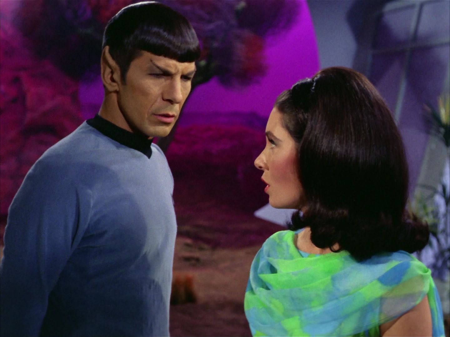 ariane179254_StarTrek_2x09_Metamorphosis_2896.jpg