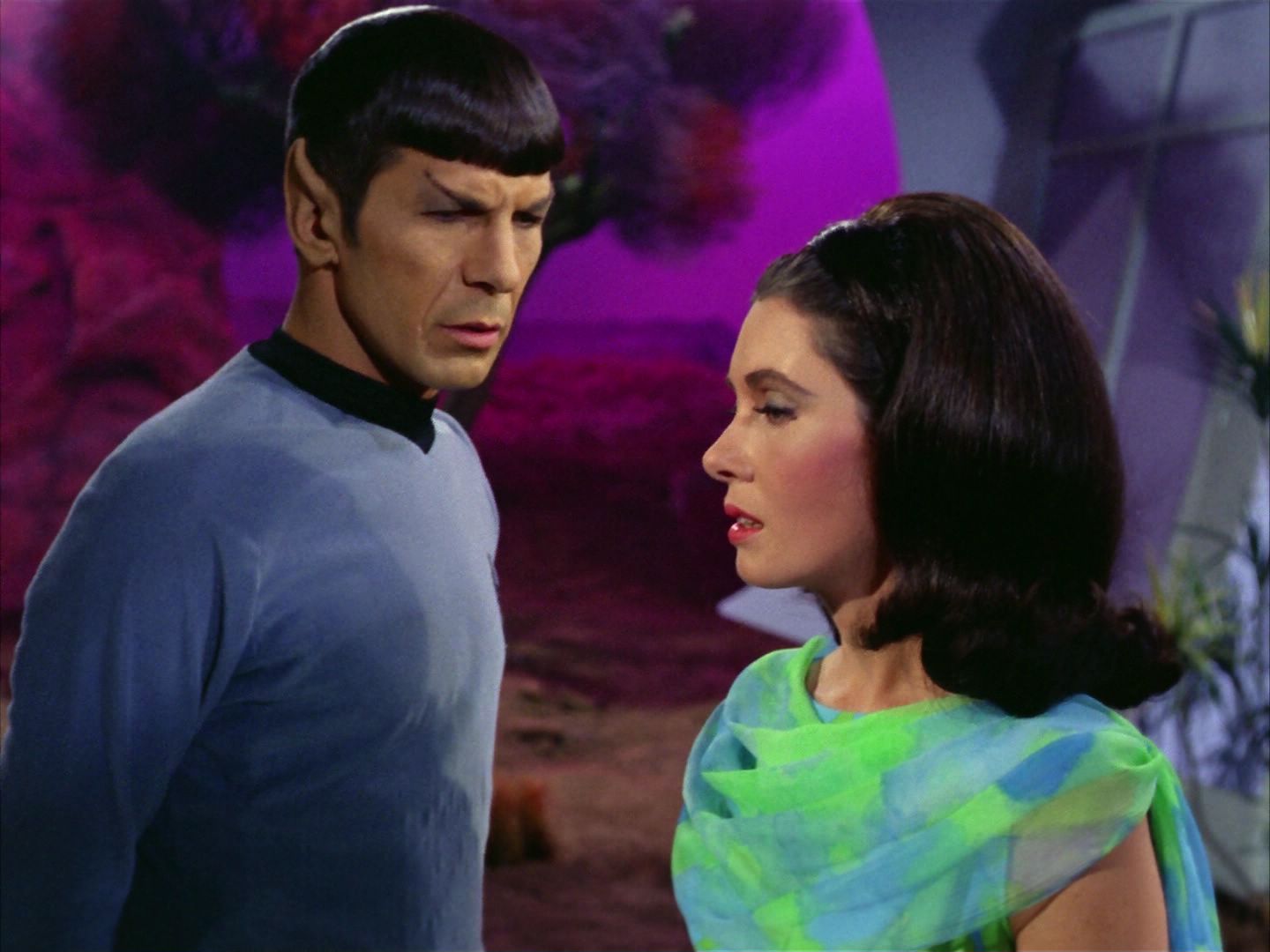 ariane179254_StarTrek_2x09_Metamorphosis_2902.jpg