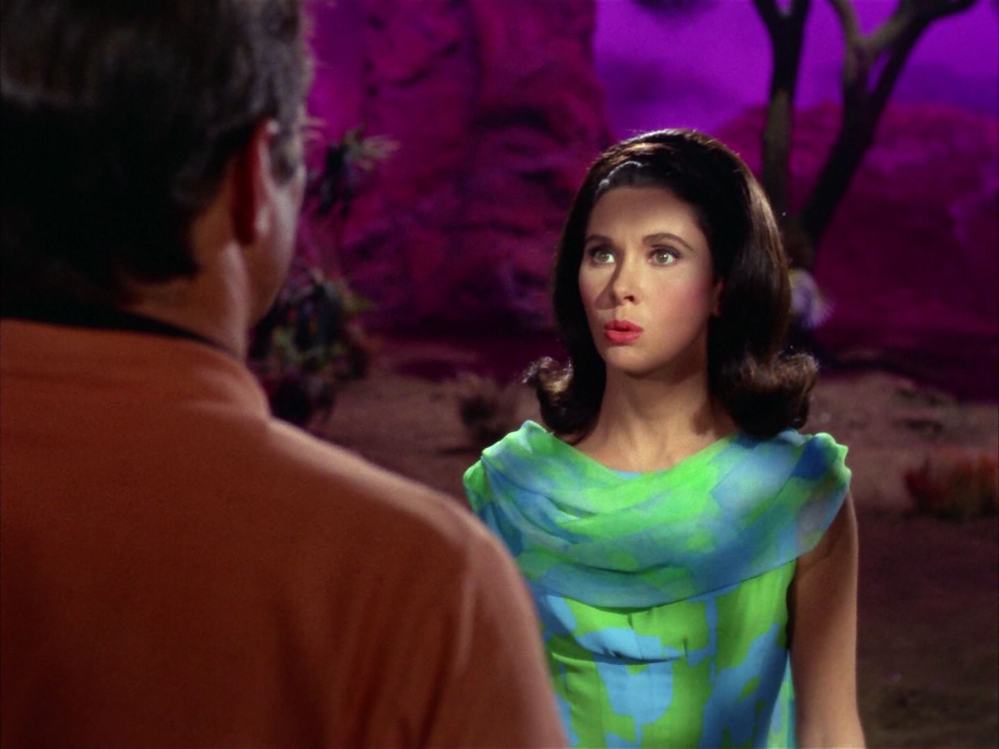 ariane179254_StarTrek_2x09_Metamorphosis_2936.jpg