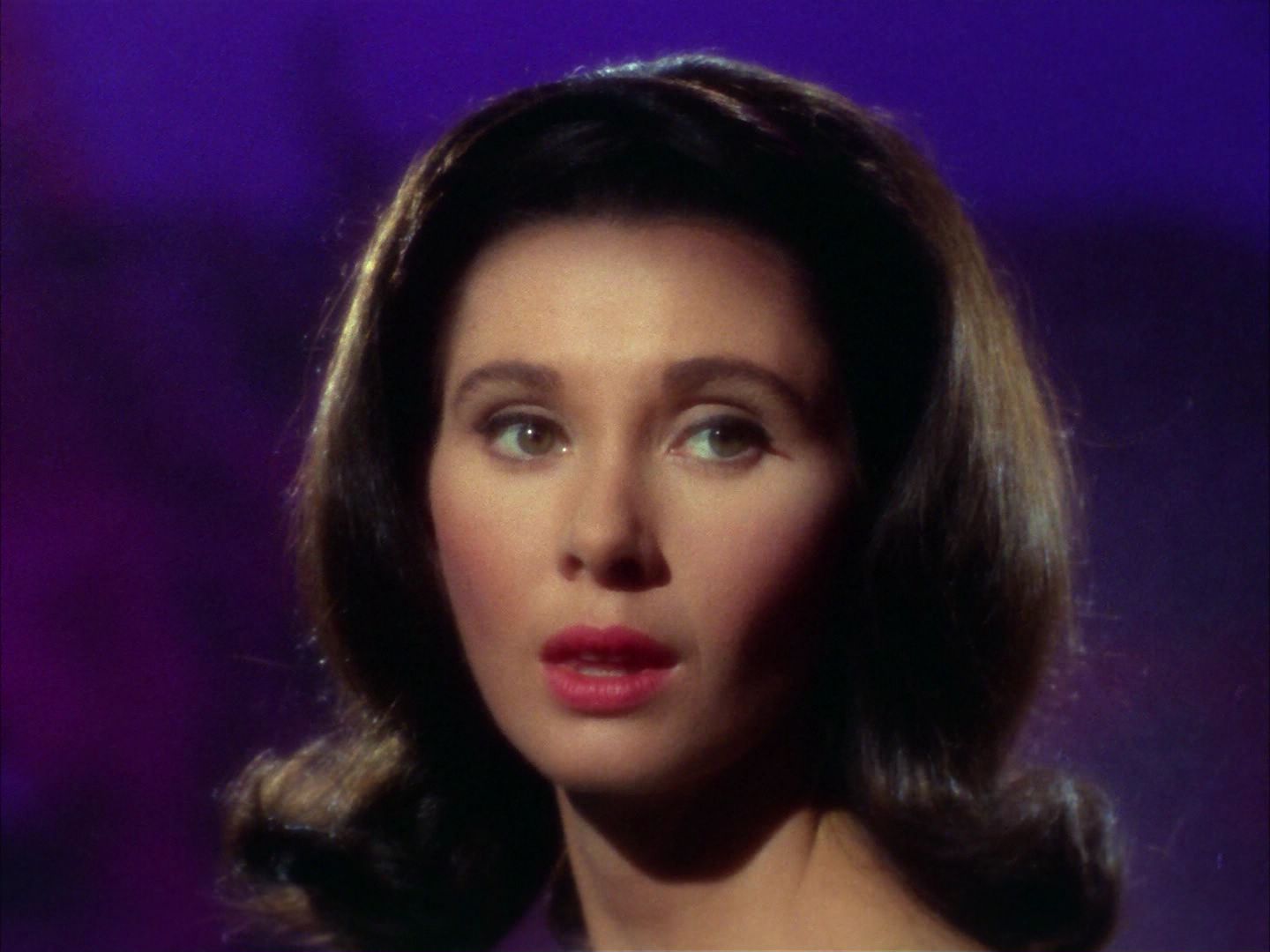 ariane179254_StarTrek_2x09_Metamorphosis_2981.jpg
