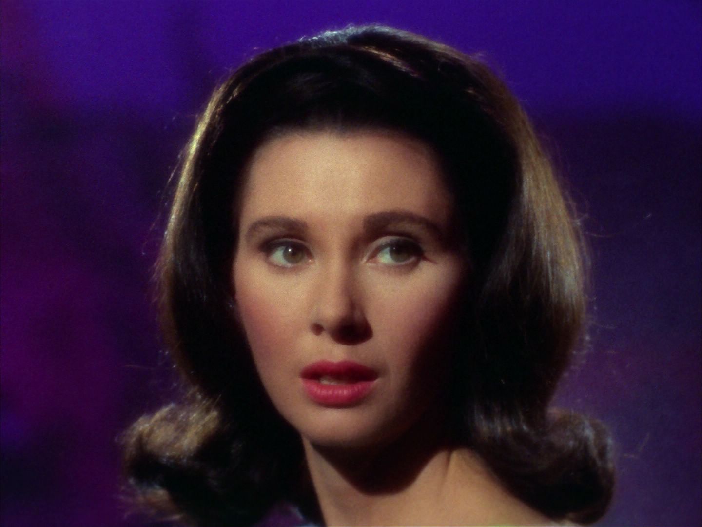 ariane179254_StarTrek_2x09_Metamorphosis_2984.jpg