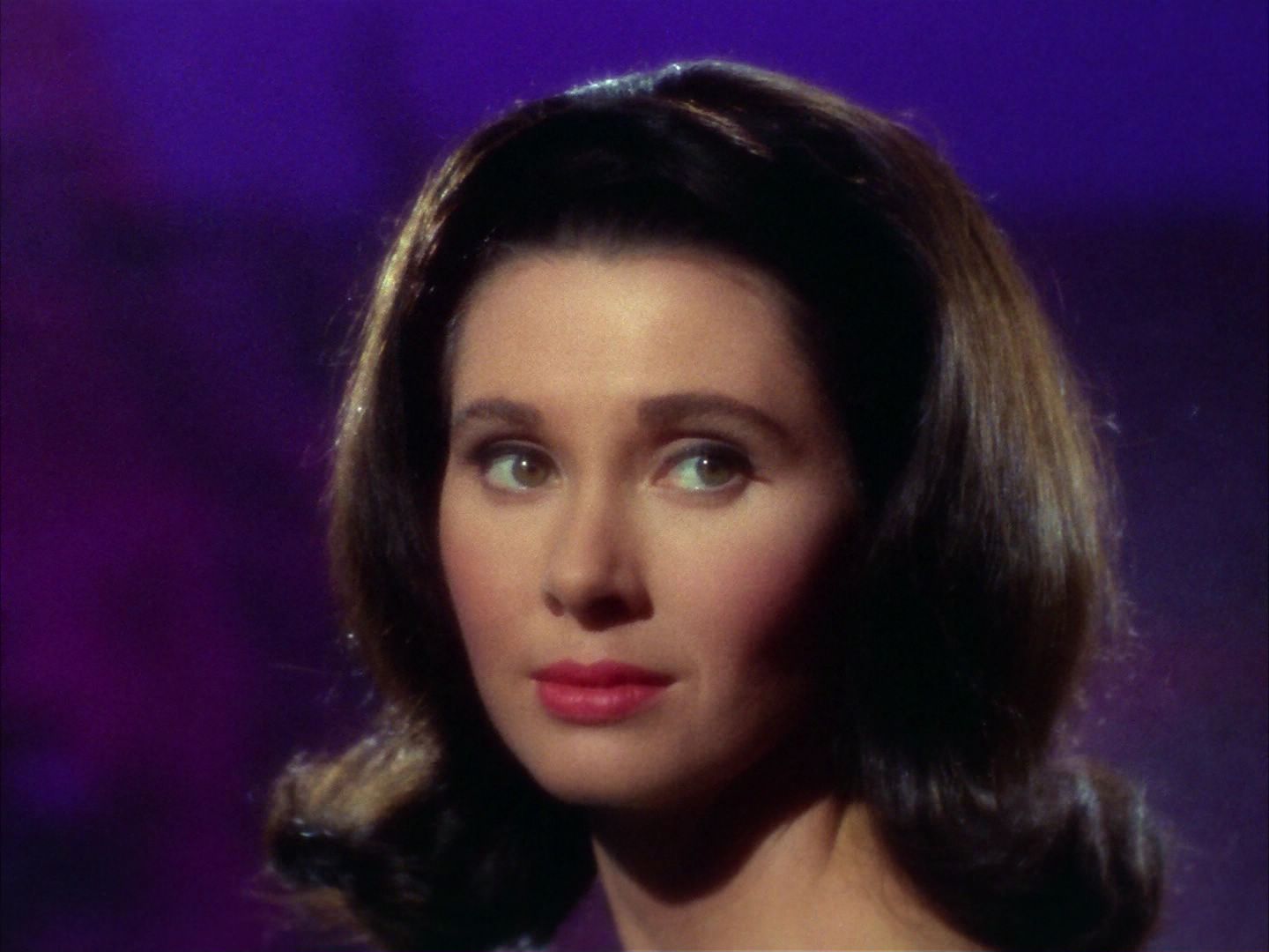 ariane179254_StarTrek_2x09_Metamorphosis_3001.jpg