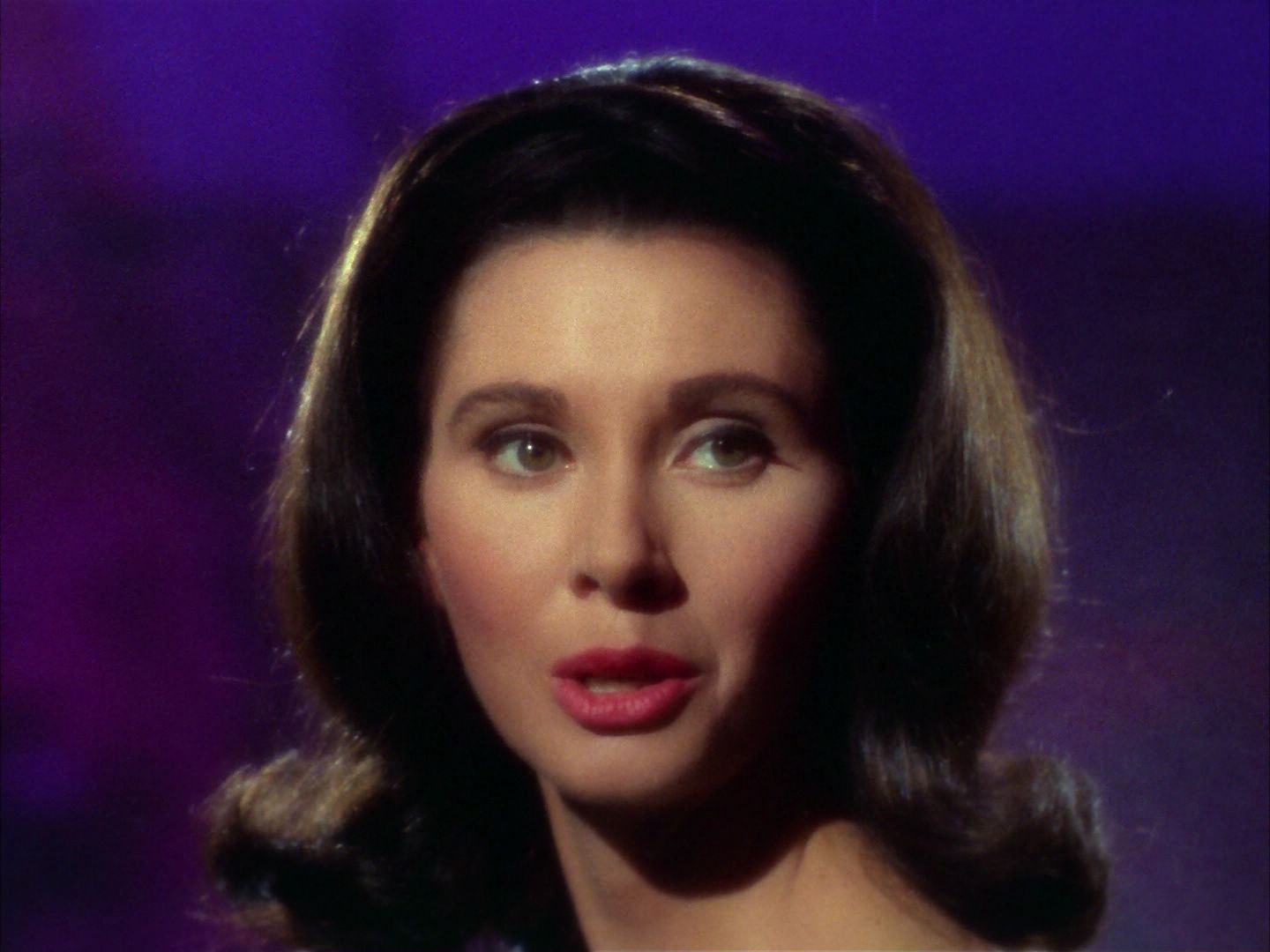 ariane179254_StarTrek_2x09_Metamorphosis_3005.jpg