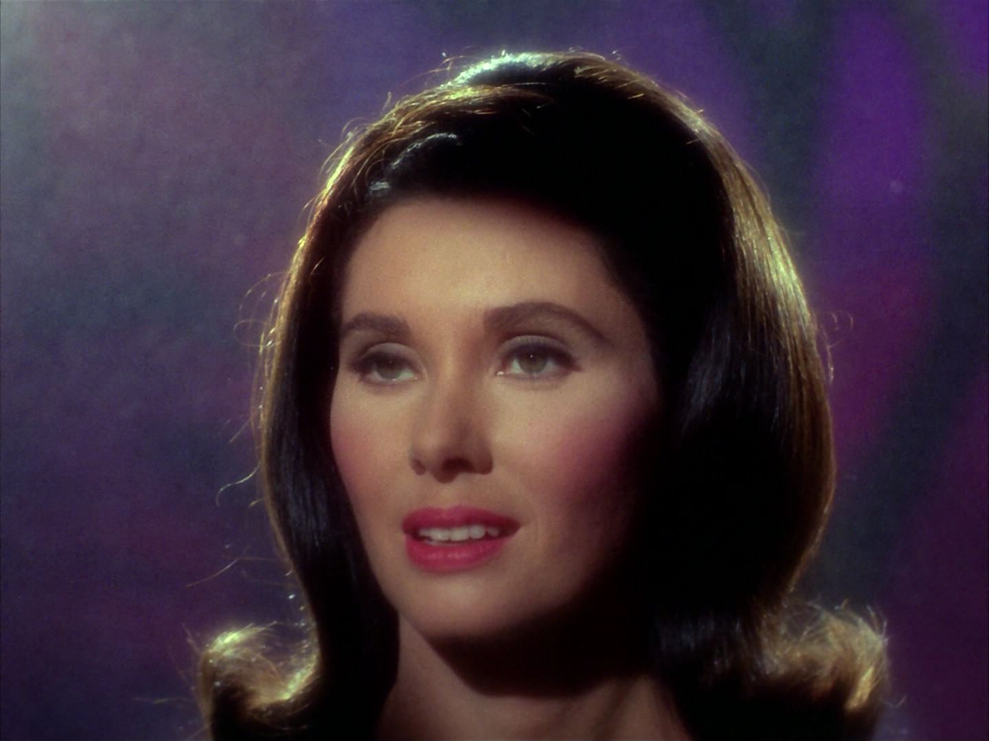 ariane179254_StarTrek_2x09_Metamorphosis_3034.jpg